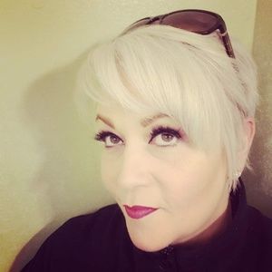 Meet your Posher, Marie